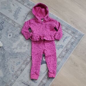 Tea Collection Baby Girls Strawberry Ruffle Zip Hoodie With Pants Sz12-18m